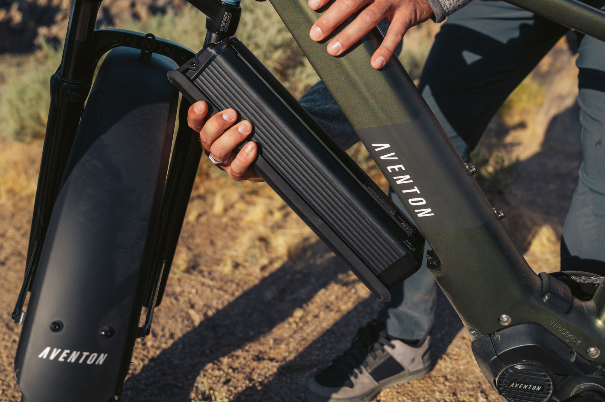 Aventon Aventure M 28mph 400lb Capacity Electric Bike