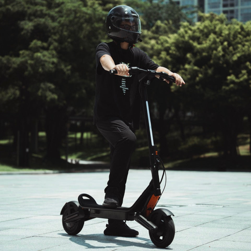 Explore 2.0 Foldable Electric Commuter Scooter Open Box Refurbished